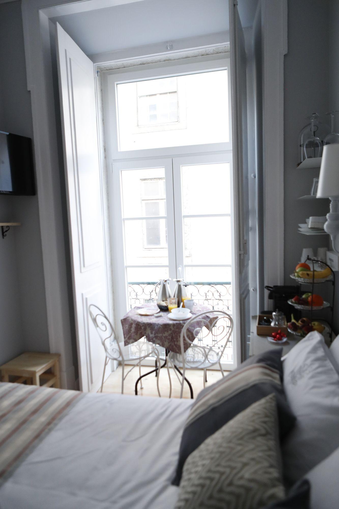 B In B Lisbon Downtown Suites Extérieur photo