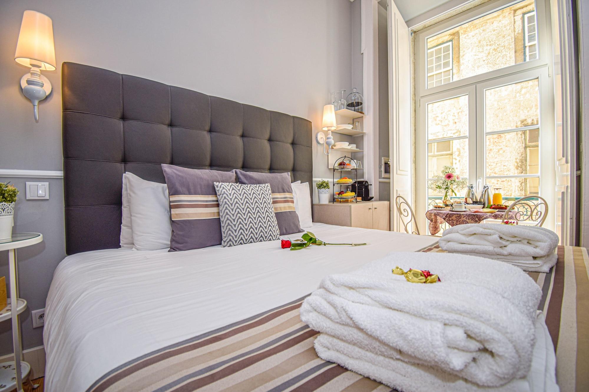B In B Lisbon Downtown Suites Extérieur photo