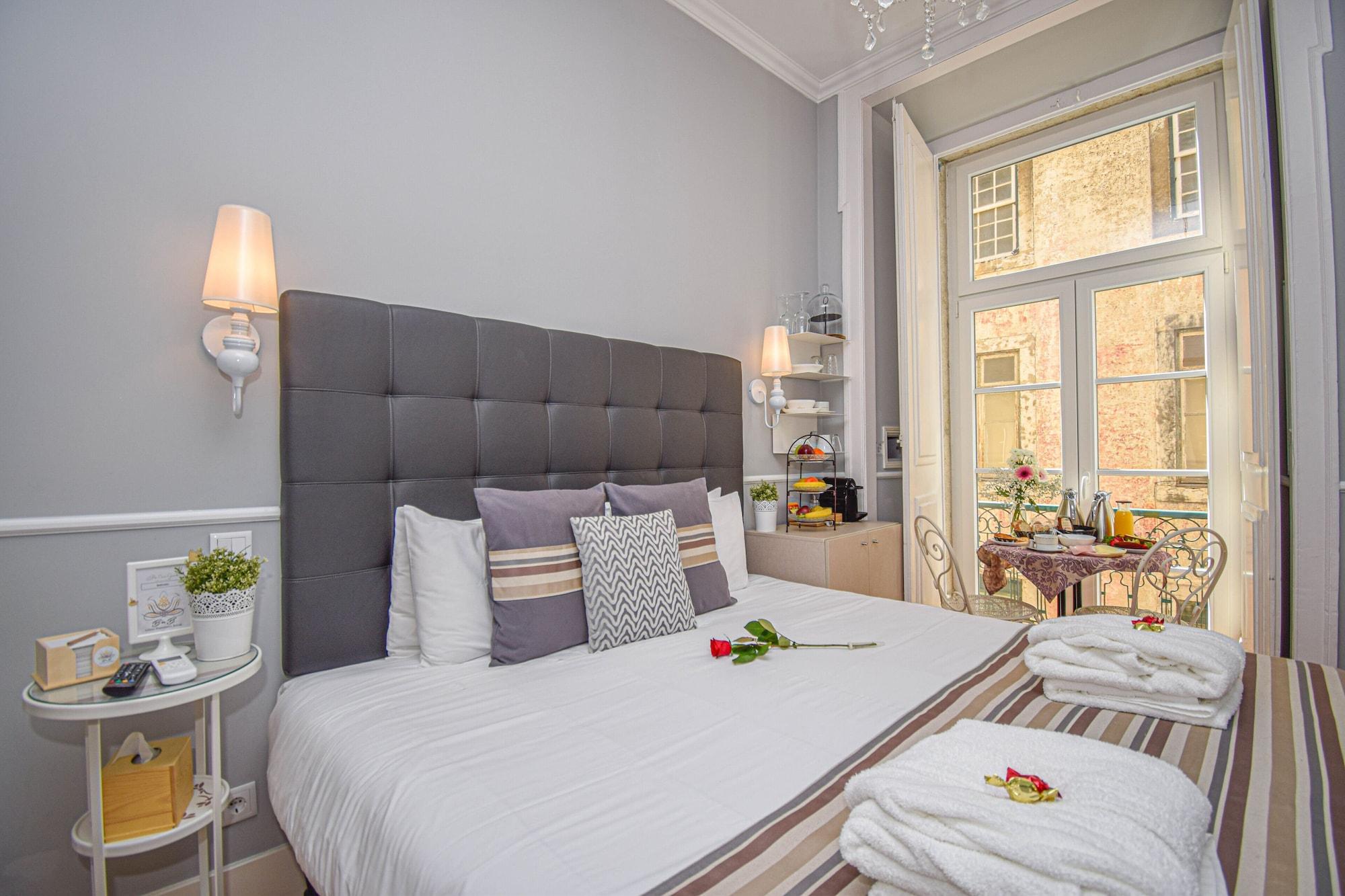 B In B Lisbon Downtown Suites Extérieur photo