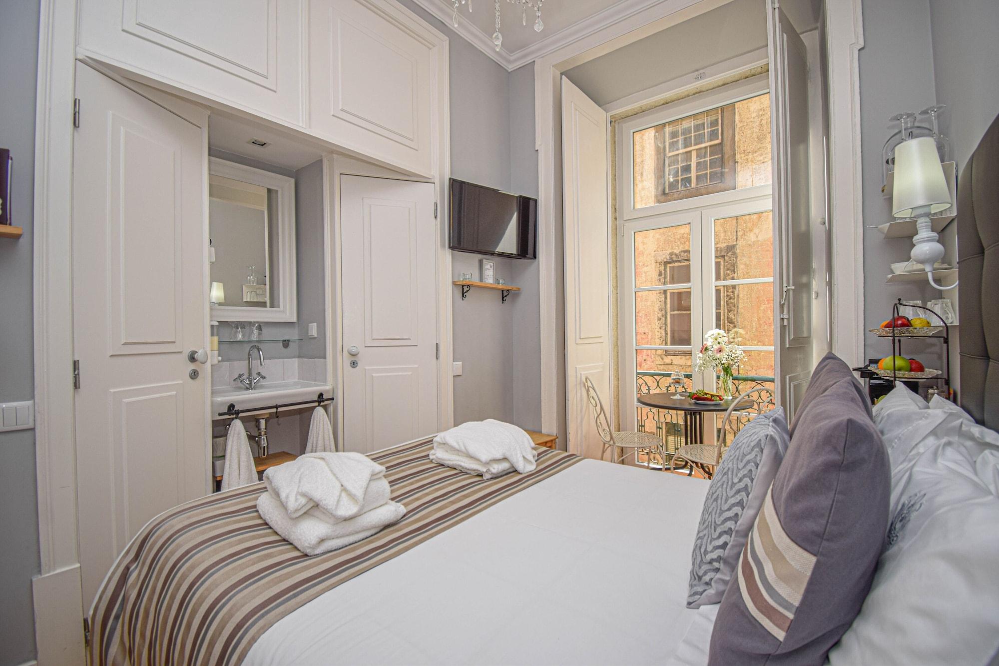 B In B Lisbon Downtown Suites Extérieur photo